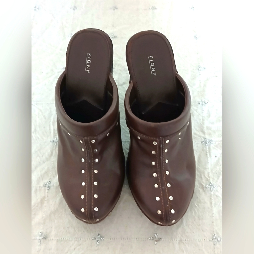 FIONI Clothing Brown Studded Mules